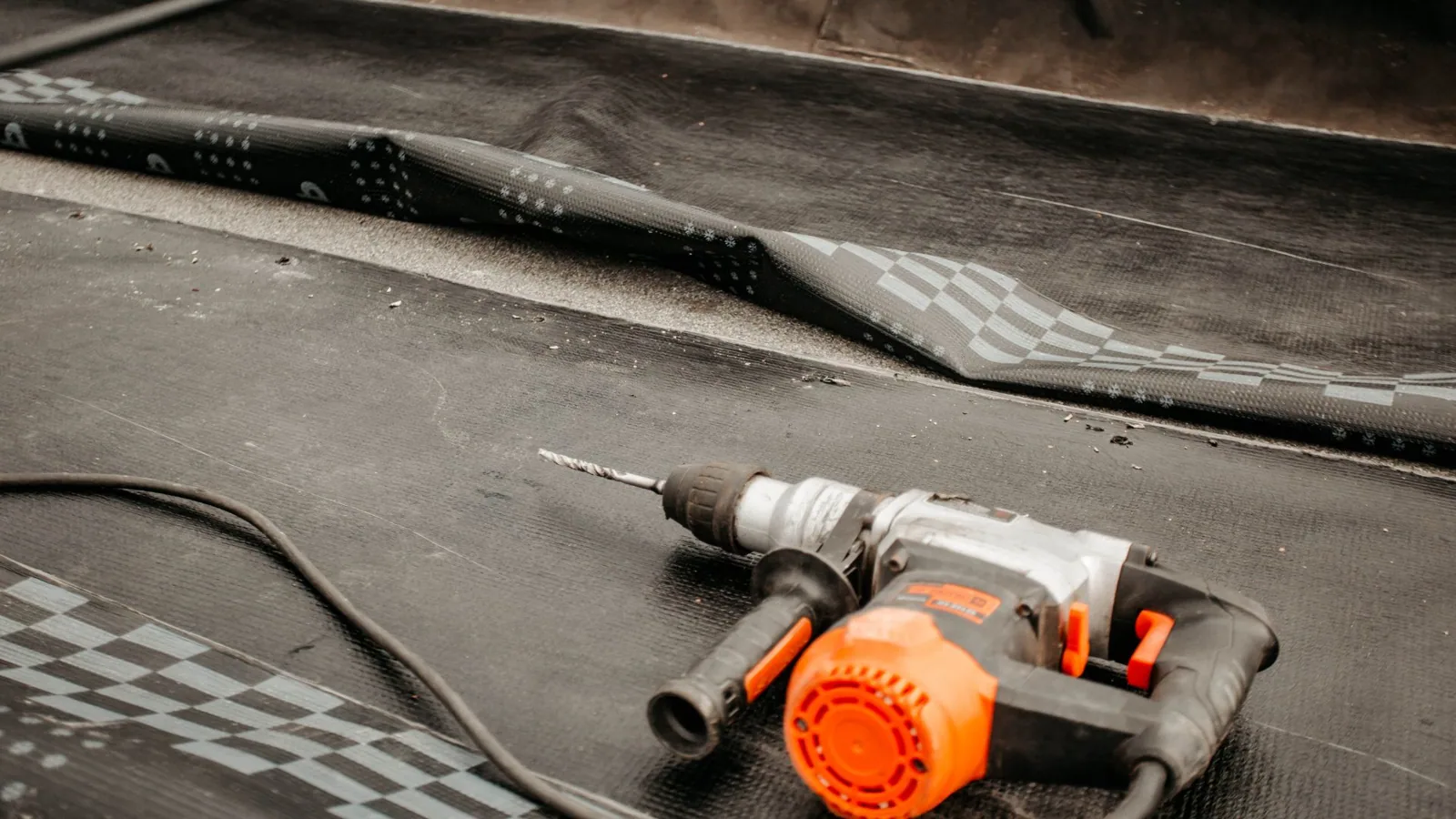 Commercial Roof Leak Repair in Bridgeport, CT Commercial Roof Leak Repair in Bridgeport, CT
