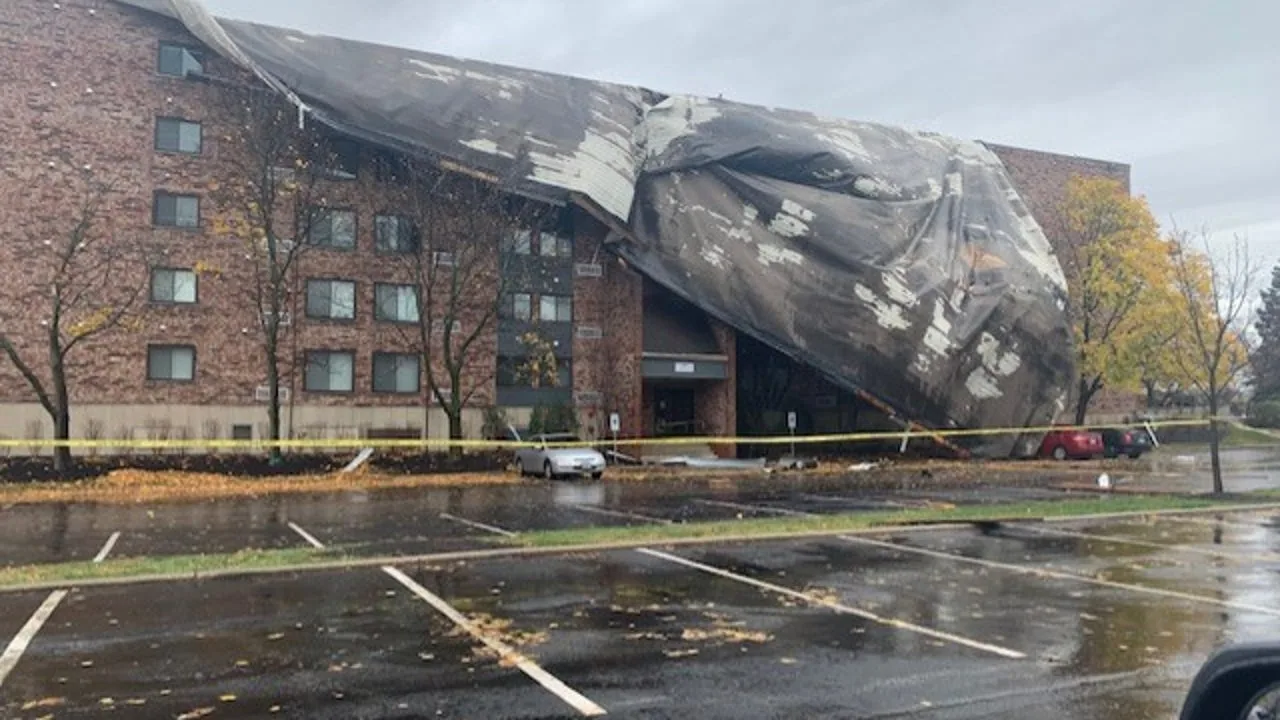 Emergency Commercial Roof Repair in Bridgeport, CT Emergency Commercial Roof Repair in Bridgeport, CT
